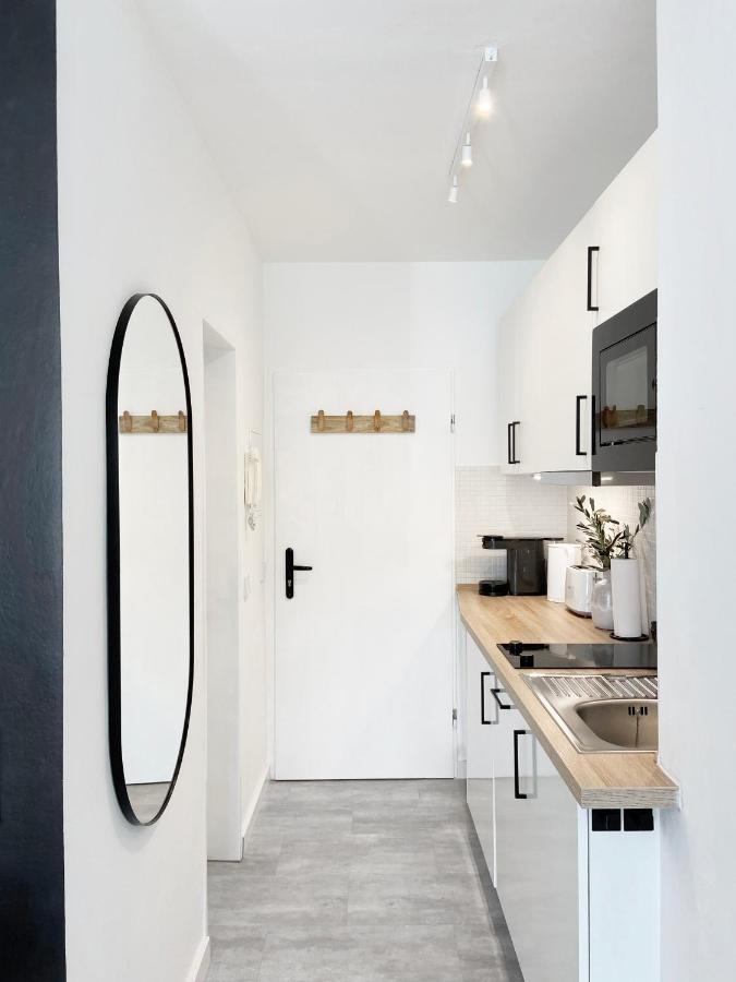 טימנדורפר שטרנד Seaside Rooms - Zentrales Design-Apartment Mit Balkon & Parkplatz - 2 Minuten Zum Strand מראה חיצוני תמונה